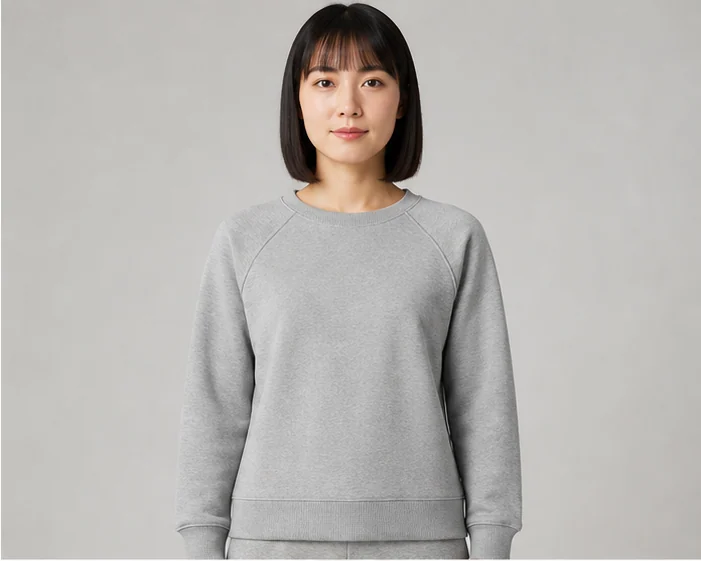 Raglan sleeve — A sleeve attachment with diagonal seams running from neckline to underarms.